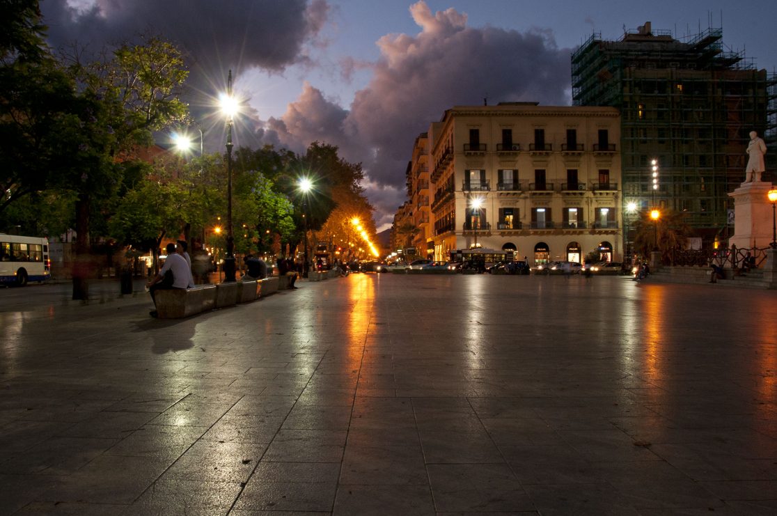 Piazza Ruggiero Settimo